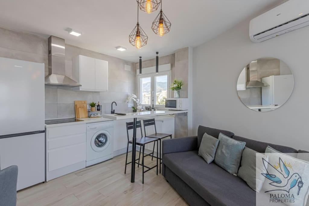 Wonderful Studio Apartment On The Beachfront Benalmádena Extérieur photo
