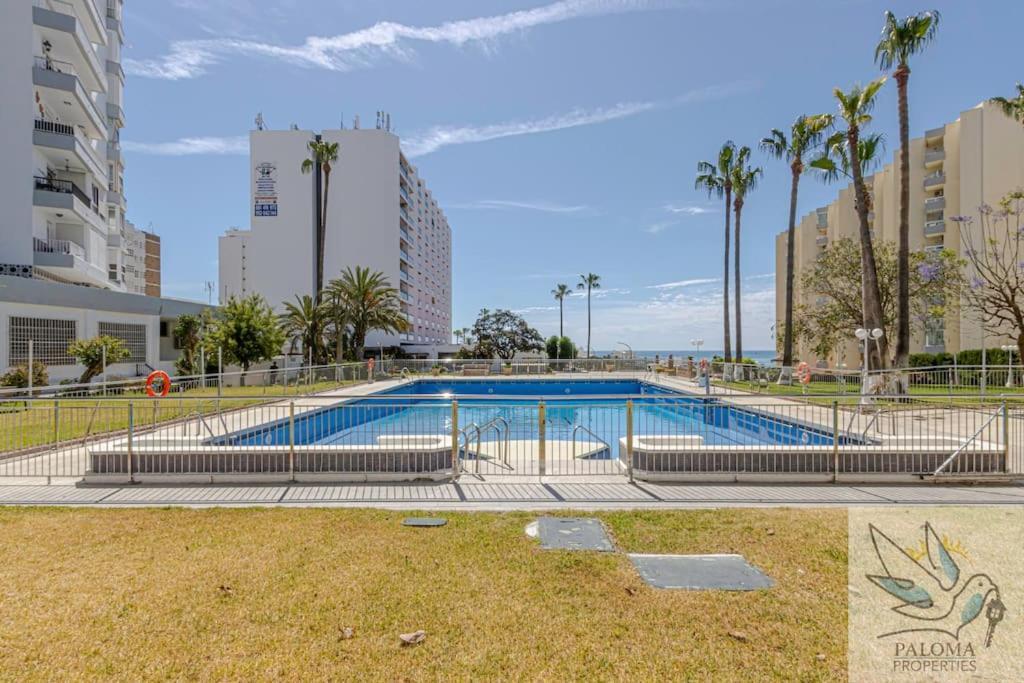 Wonderful Studio Apartment On The Beachfront Benalmádena Extérieur photo